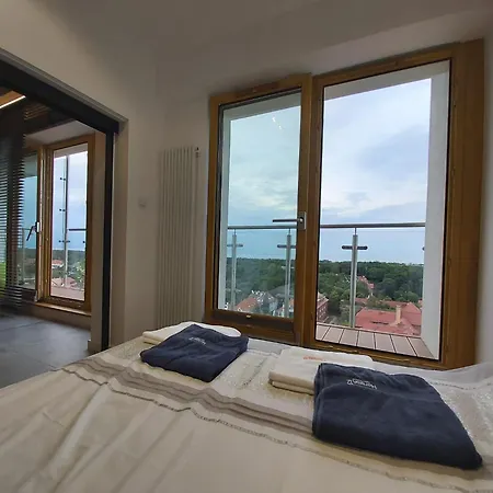 Horizon12 Apartment *